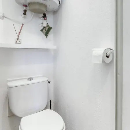 Lavandou - T2 In The Center - 200 M From The Sea דירה *