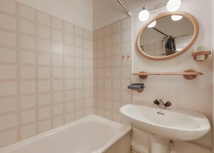 Lavandou - T2 In The Center - 200 M From The Sea *