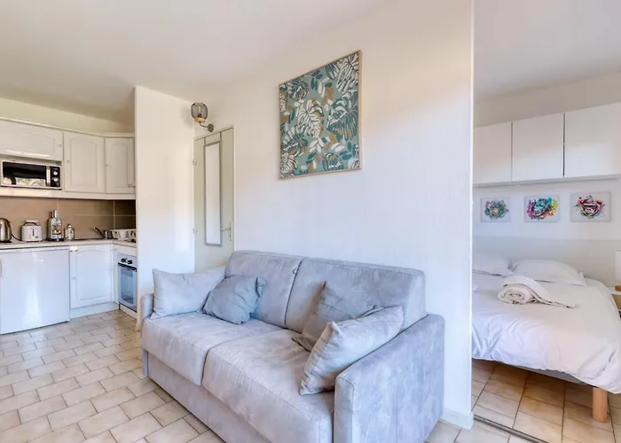 Lavandou - T2 In The Center - 200 M From The Sea Appartement Le Lavandou